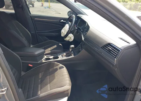 2021 Volkswagen Jetta Gli 2.0T Autobahn/2.0T S from USA, damaged, VIN 3VW6T7BU5MM018262